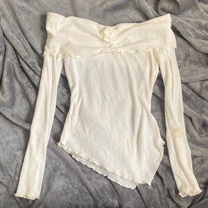 Elegant Cream Long Sleeve Off-Shoulder Top